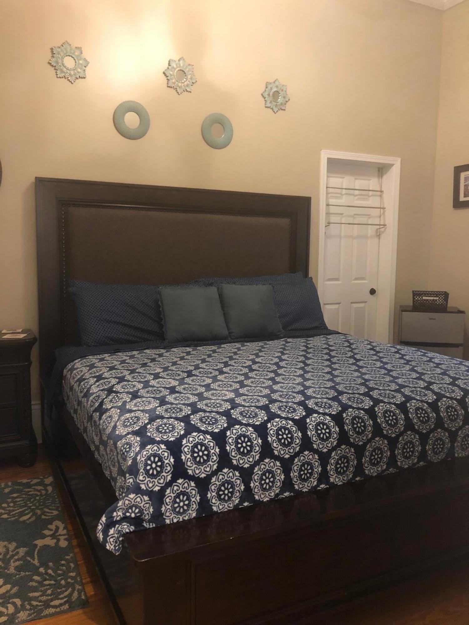 Wg Creole House 1850 Hotel New Orleans Room photo