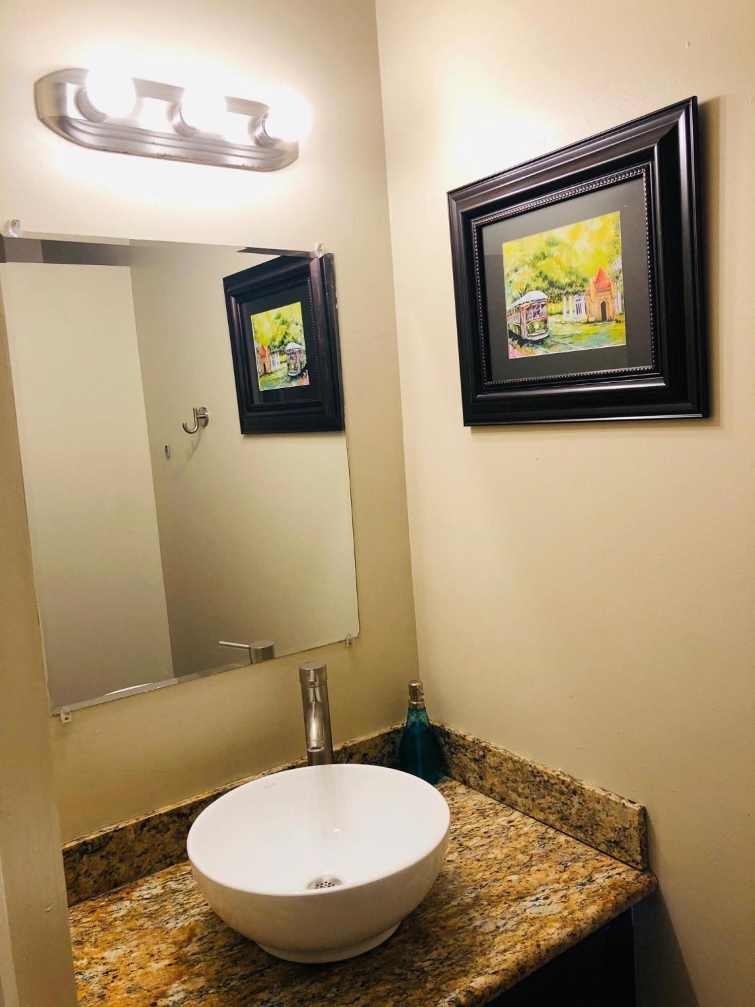 Wg Creole House 1850 Hotel New Orleans Room photo
